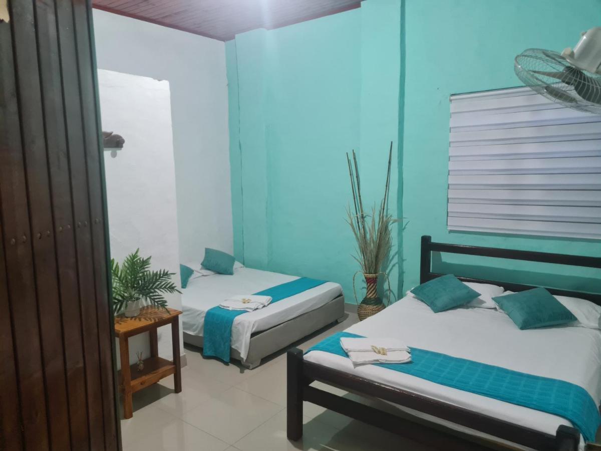 Hotel Alcazar Real Utica Bagian luar foto